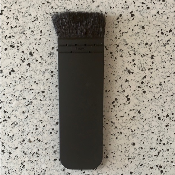NEW/NWOT NARS Kabuki Ita Premium Contouring Brush - Picture 4 of 6